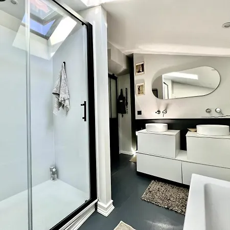 House, On Foot In Holiday home